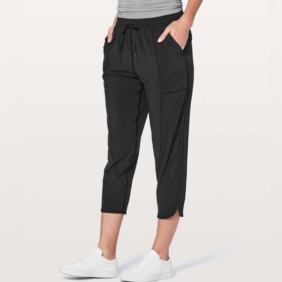 Lululemon Final Play Crop *23" - Picture 1 of 9